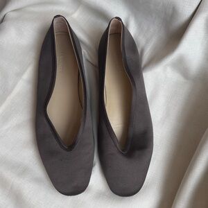 Le Monde Beryl satin flats